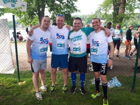 SOS - týmové oblečení